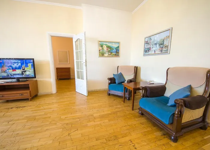 Central Dayflat Apartments